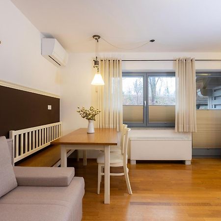 Lakeside Apartments 布莱德 外观 照片
