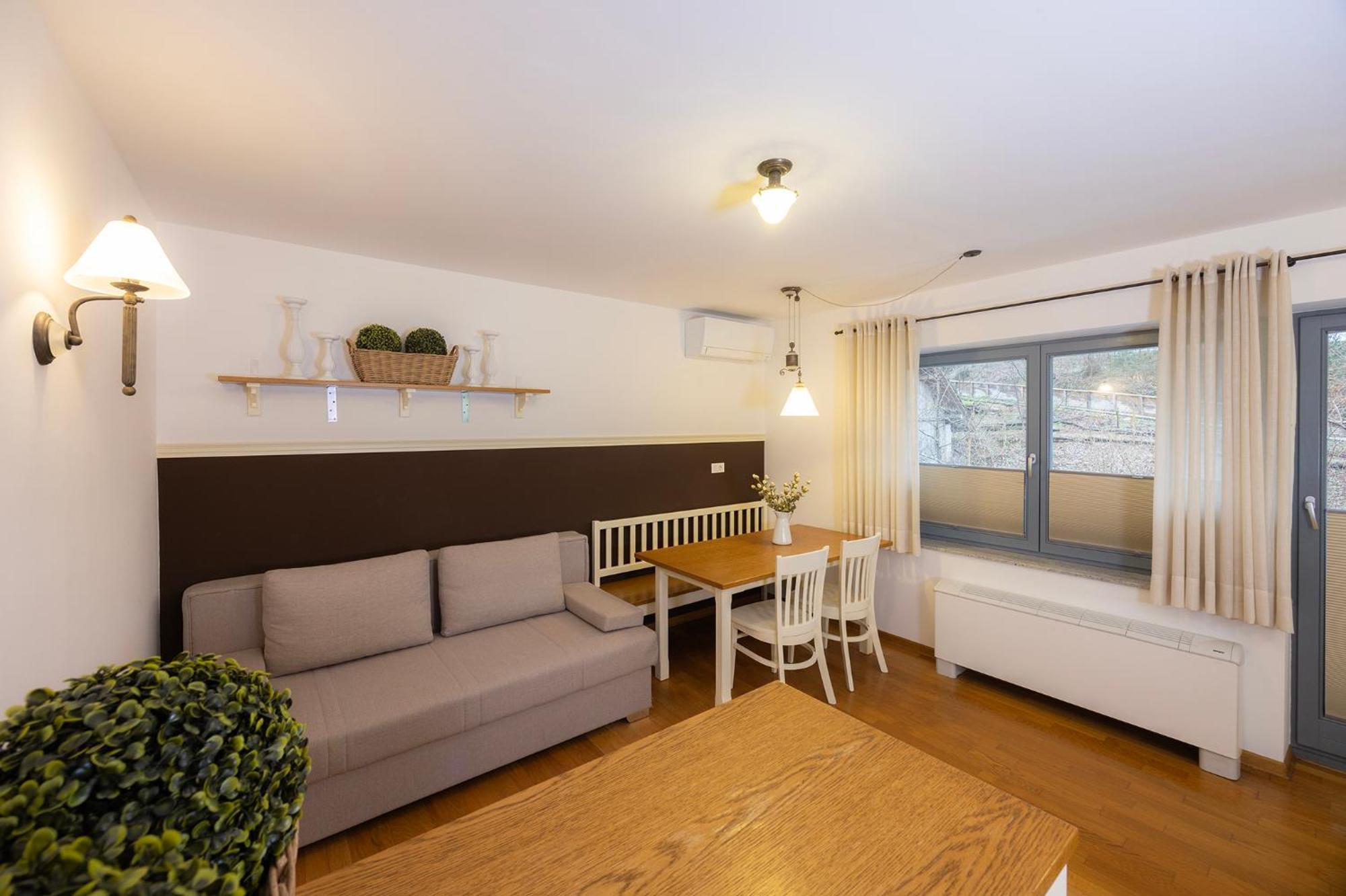 Lakeside Apartments 布莱德 外观 照片